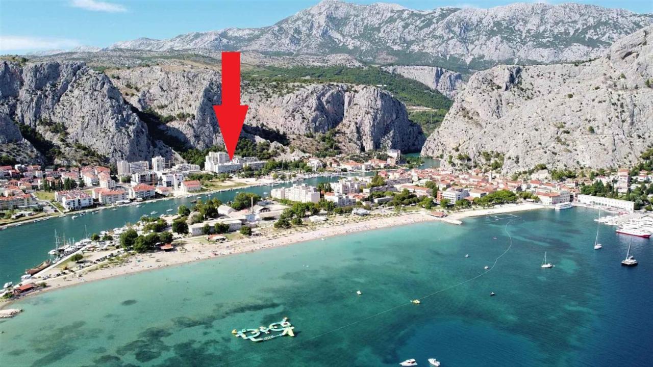 Center Apartment Pia Omiš Exteriör bild