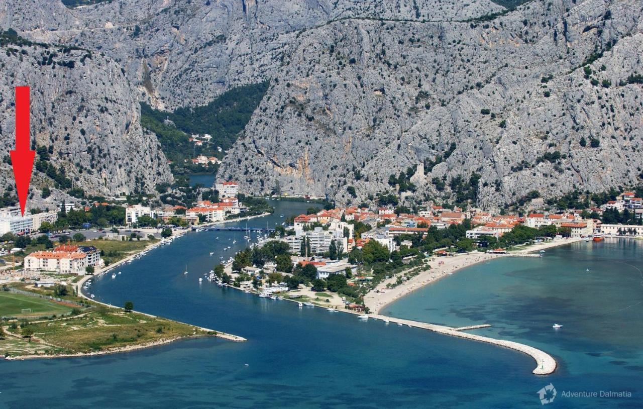 Center Apartment Pia Omiš Exteriör bild