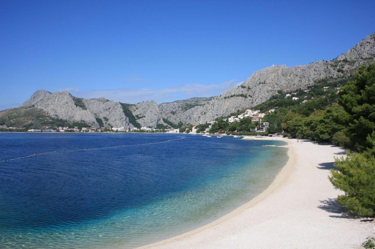 Center Apartment Pia Omiš Exteriör bild