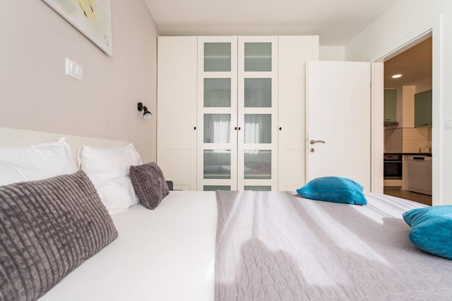 Center Apartment Pia Omiš Exteriör bild
