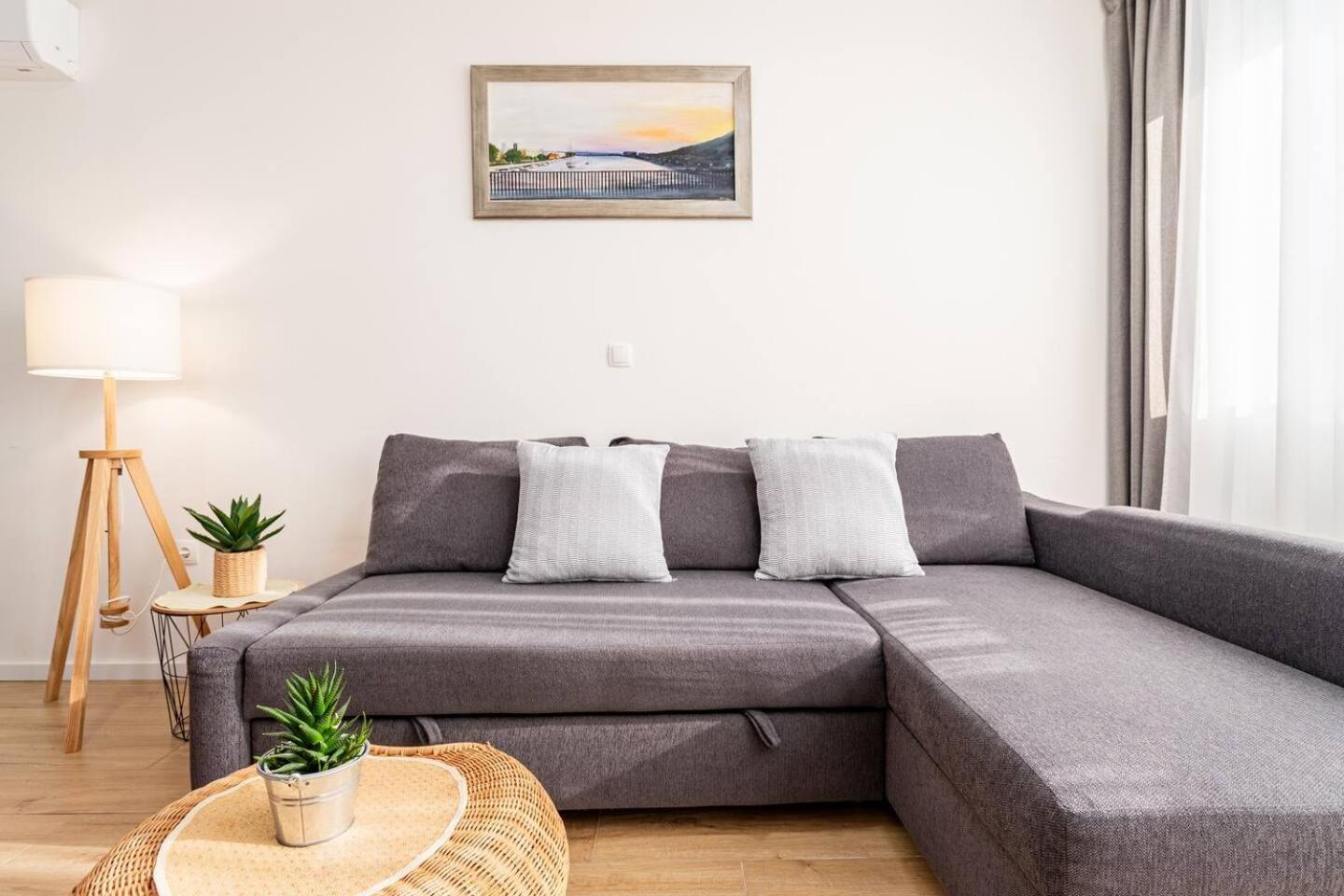 Center Apartment Pia Omiš Exteriör bild
